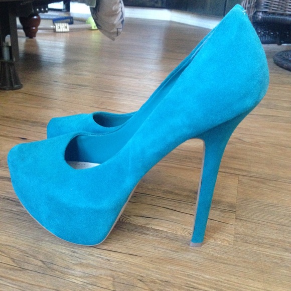 Steve Madden teal platforms