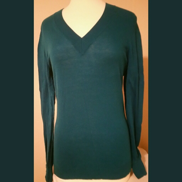 GAP Sweaters - Gap Sweater