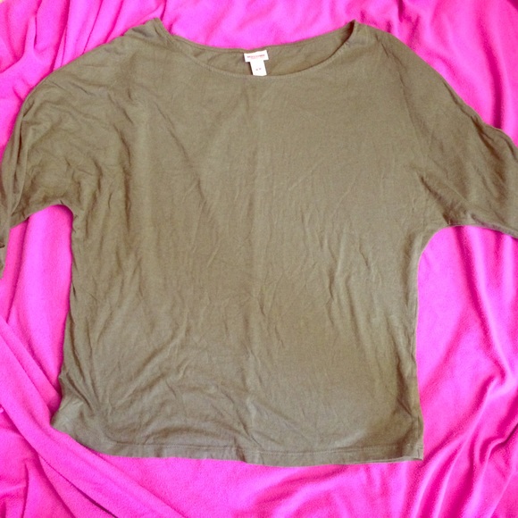 Batwing shirt 💚