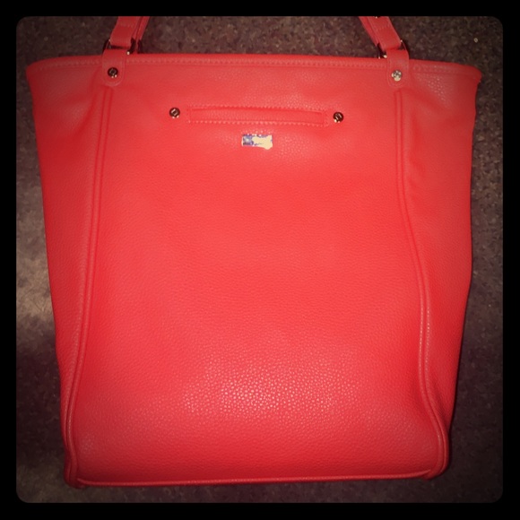 Thirty-one Daring Abbey in coral