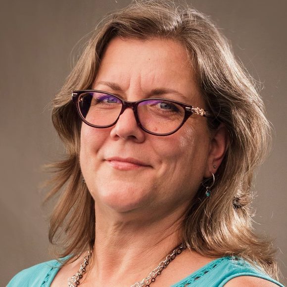 Meet your Posher, Janice - Picture 1 of 2