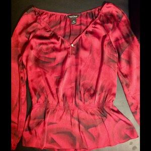 Cute Rose Top size Small