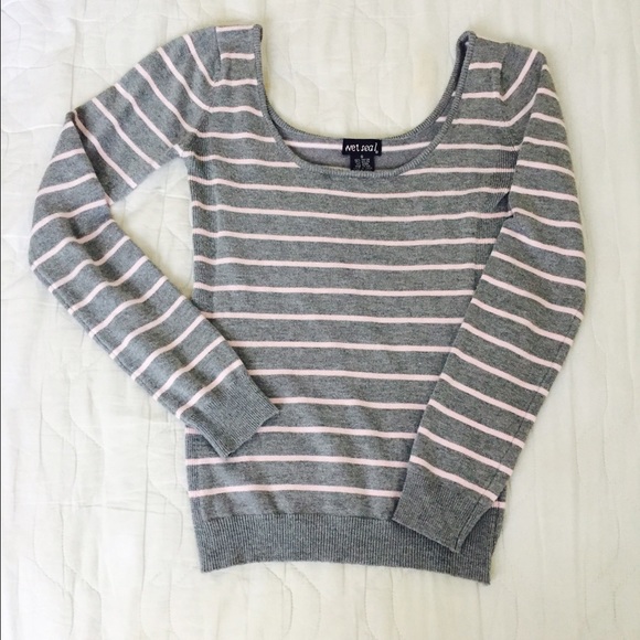Wet seal striped sweater - Picture 2 of 2