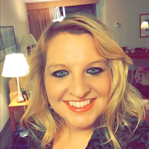 Meet your Posher, Amanda