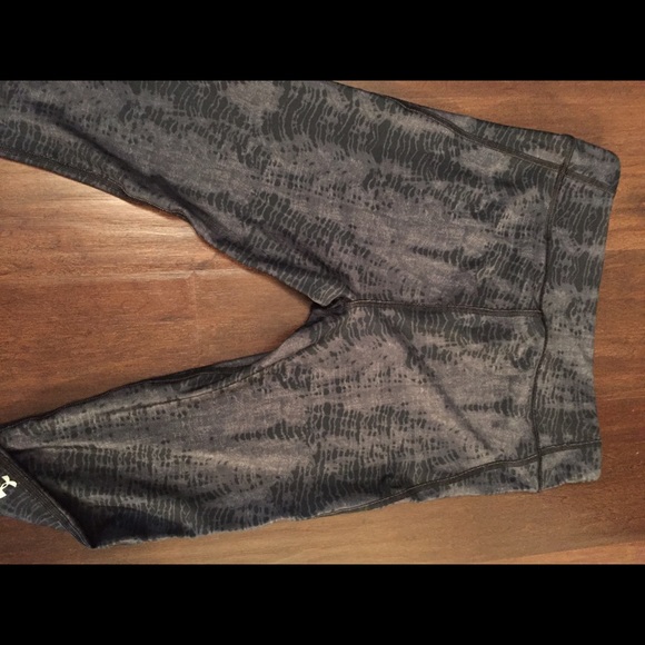 Under Armour workout pants - Picture 3 of 4