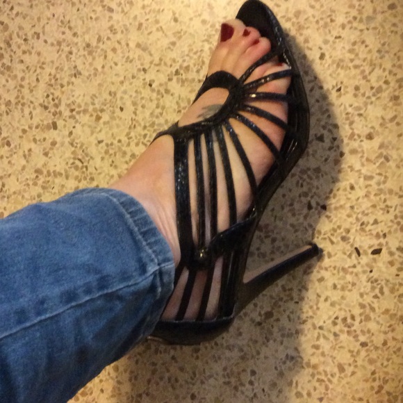 Black zipper back strappy booties