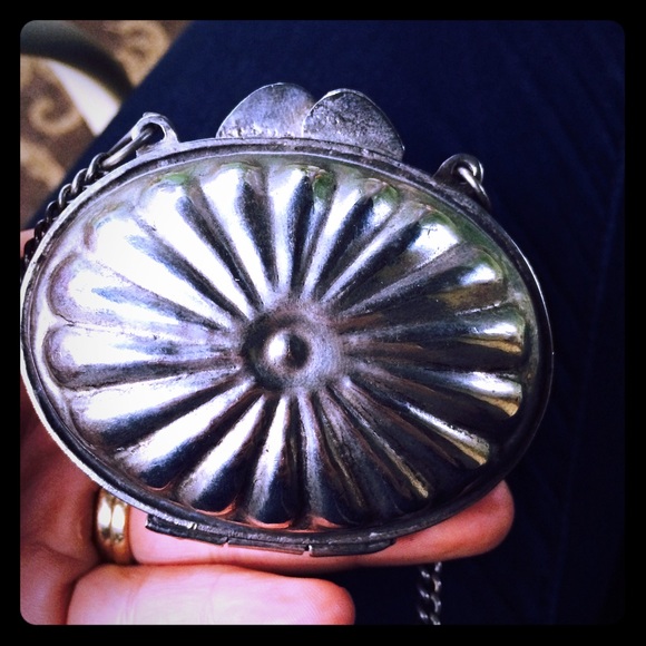 Vintage Pewter purse or necklace