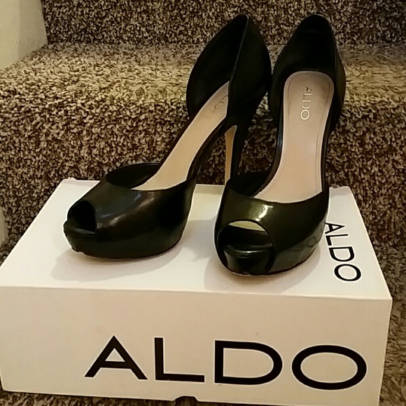 Black platform Aldo shoes