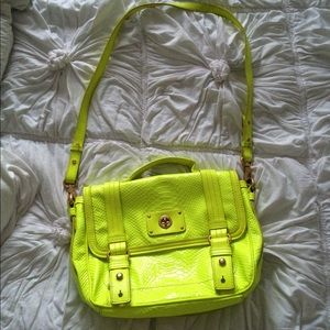 Yellow neon croc-effect leather shoulder bag