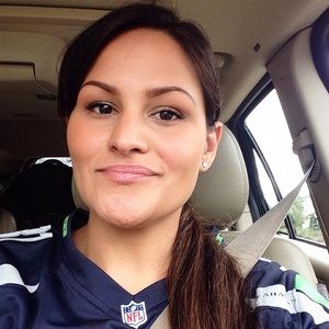 Meet your Posher, Alicia