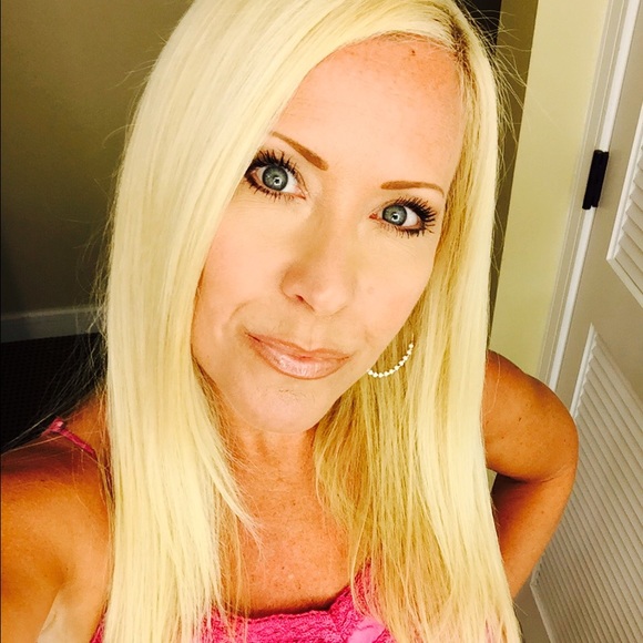 Meet your Posher, Carol, the Pizza Queen - Picture 6 of 6