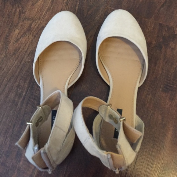 Forever 21 Pointed Strapped Flats