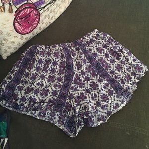 Brandy Melville Print Shorts