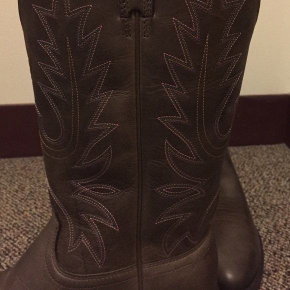 ARIAT Cowgirl boots - Picture 2 of 4