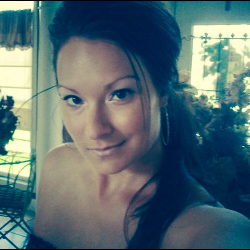 Meet your Posher, Holly