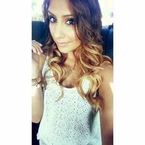 Meet your Posher, Adriana