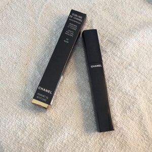 Chanel Mascara (length and curl) in Noir