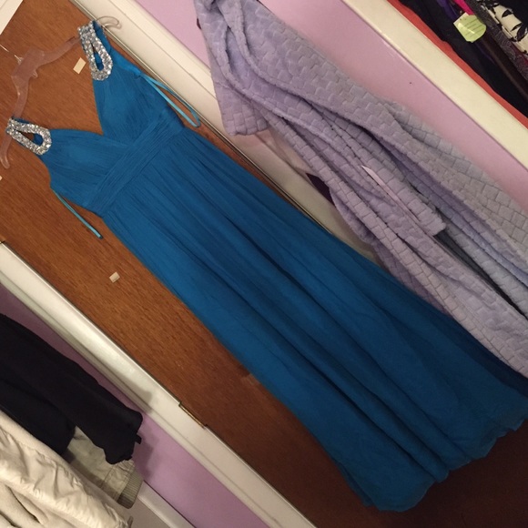 turquoise dress