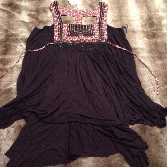 Free People Tops - Free People Black & Red Patterned Tunic/Dress