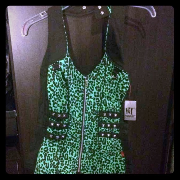 Halter top hot topic