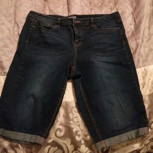 Bermuda jean shorts