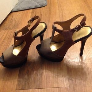 Jessica Simpson heels