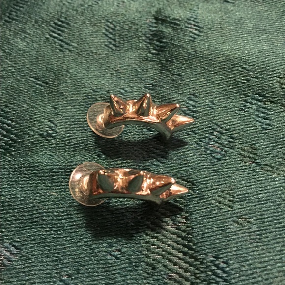 Spike earrings