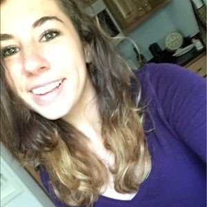 Meet your Posher, Abby