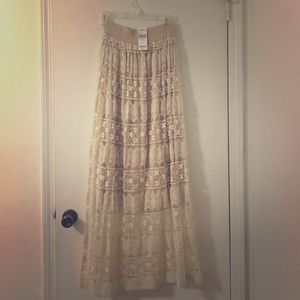 Daytrip Lace Maxi Skirt