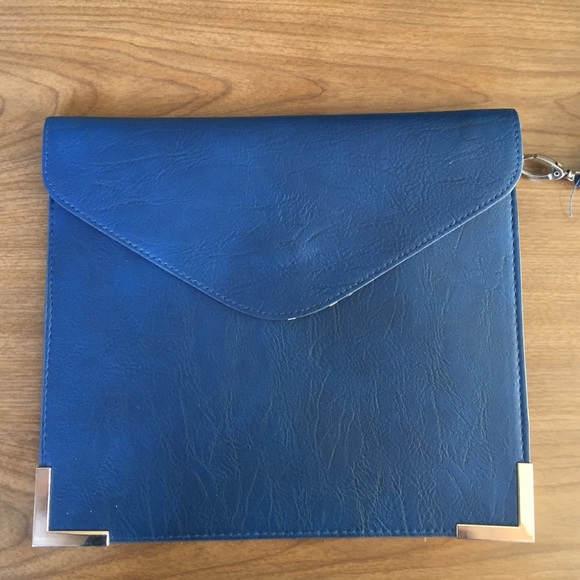 Flat blue wristlet