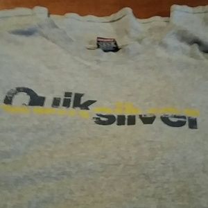 Quiksilver t shirt