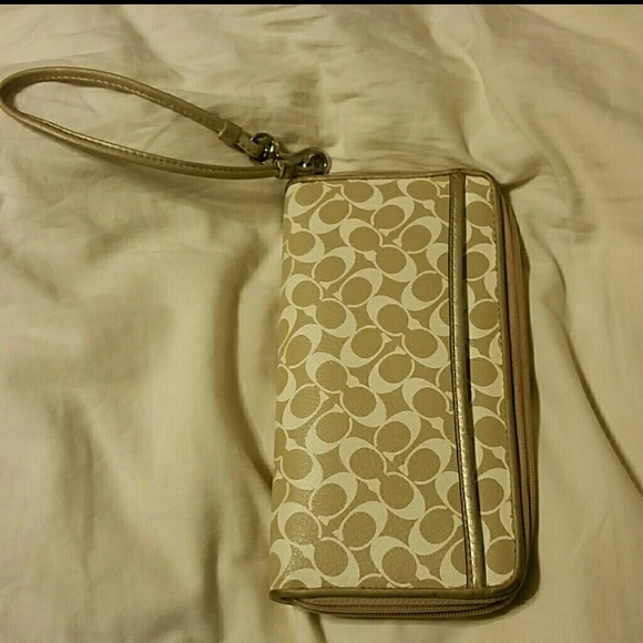 Coach wallet