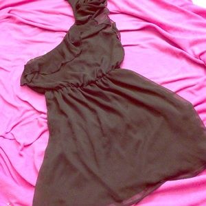 Black shoulder dress !!🎀