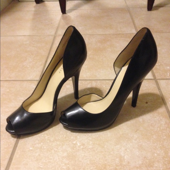 Nine West Shoes - PRICE $15 NINE WEST PEEP TOE PLATFORMS