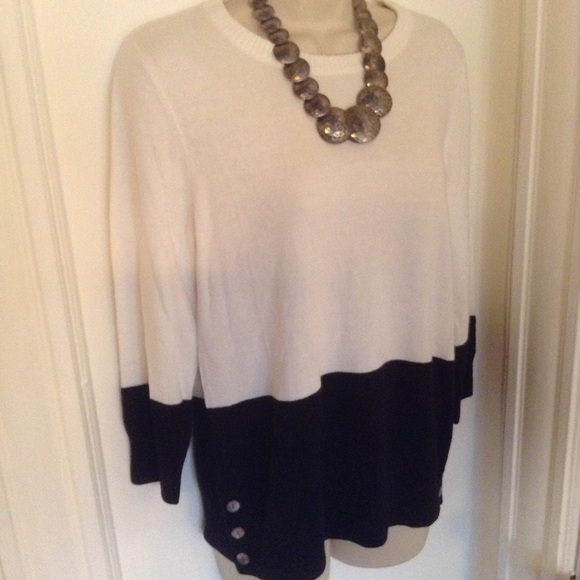 Land's End Canvas Sweater NWT Size M