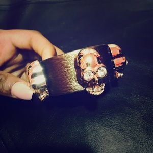 BRONZE BROWN BIG SKULL BRACELET ; adjustable.