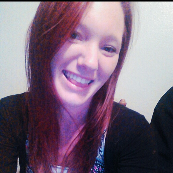 Meet your Posher, Melissa - Picture 1 of 1