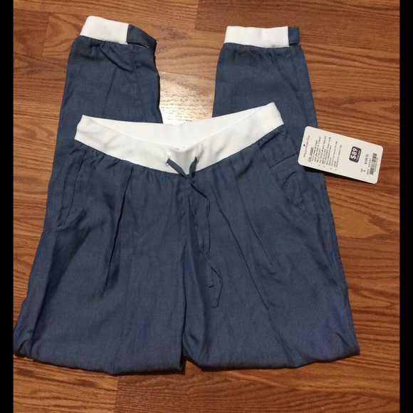 NWT Size 4 Lululemon City Jogger pants