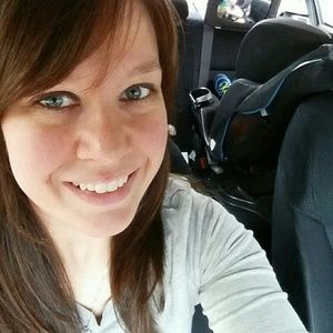 Meet your Posher, Carla