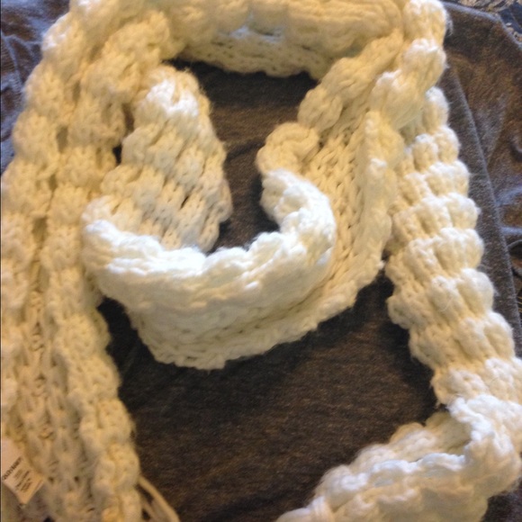 Bubble scarf - Picture 2 of 2