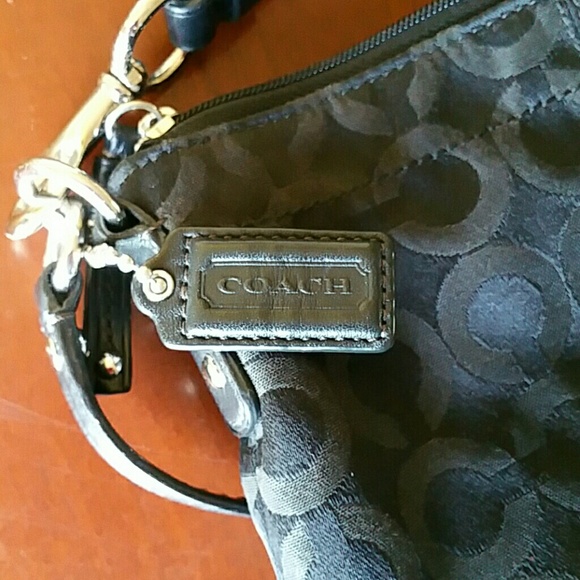 SOLD - Authentic Coach Crossbody - Picture 4 of 4