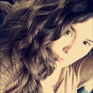 Meet your Posher, Amairani