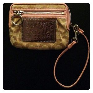 Coach poppy wristlet