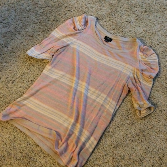 Anthro top with 3/4 ruched sleeves