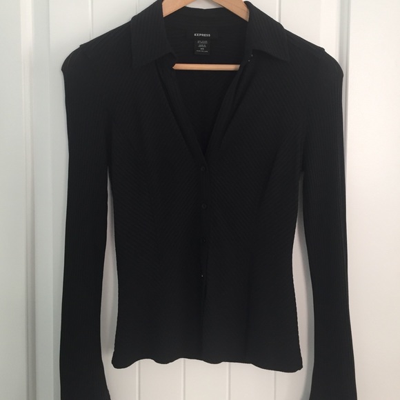 Black bottom up express shirt with chevron design