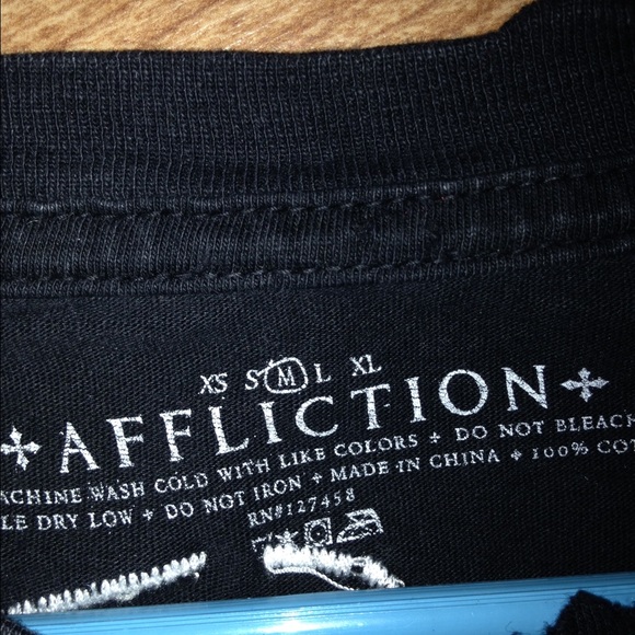 Affliction tee - Picture 3 of 3