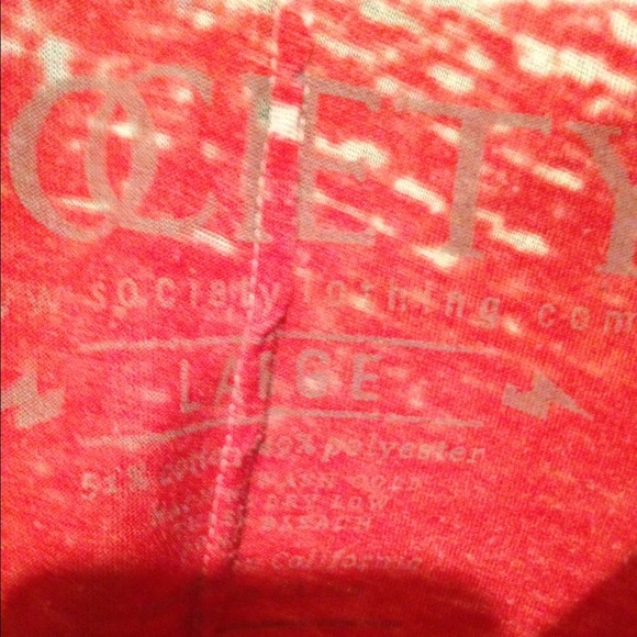 Red society tee - Picture 2 of 2