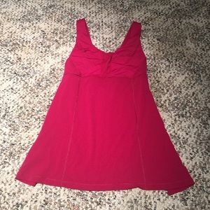 Lulu lemon red top size 4