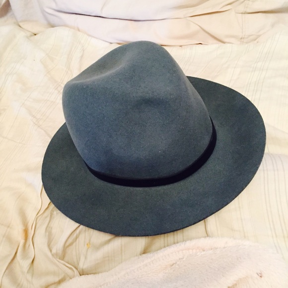 SOLD ๐๐Rag and bone size M hat blue/grey - Picture 3 of 3