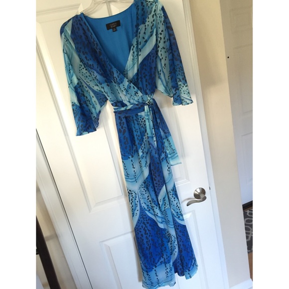 Long maxi print dress with sleeves